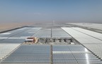 Solárně-termální zařízení s parabolickým žlabem I od společnosti Shanghai Electric v Dubaji připojeno k síti