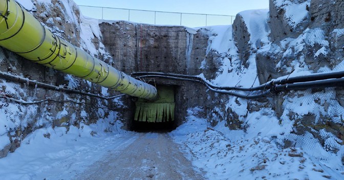 Picture of Portal with Vent Tubing and Vent Curtain (CNW Group/Foran Mining Corporation)