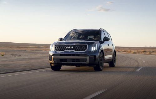 2022 Kia EV6 and 2023 Telluride win Hispanic Motor Press awards.