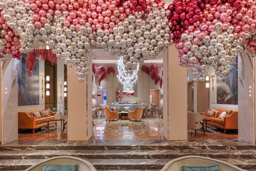 The St. Regis Venice Brings in Avant-Garde Botanical Studio Mary Lennox to Offer a Lush Festive Intervention - Vimarsana News
