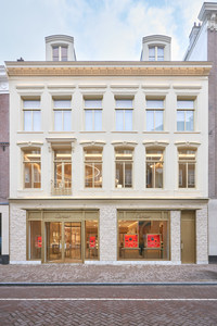 Cartier: Cartier Opened A New Boutique In Palma De Mallorca