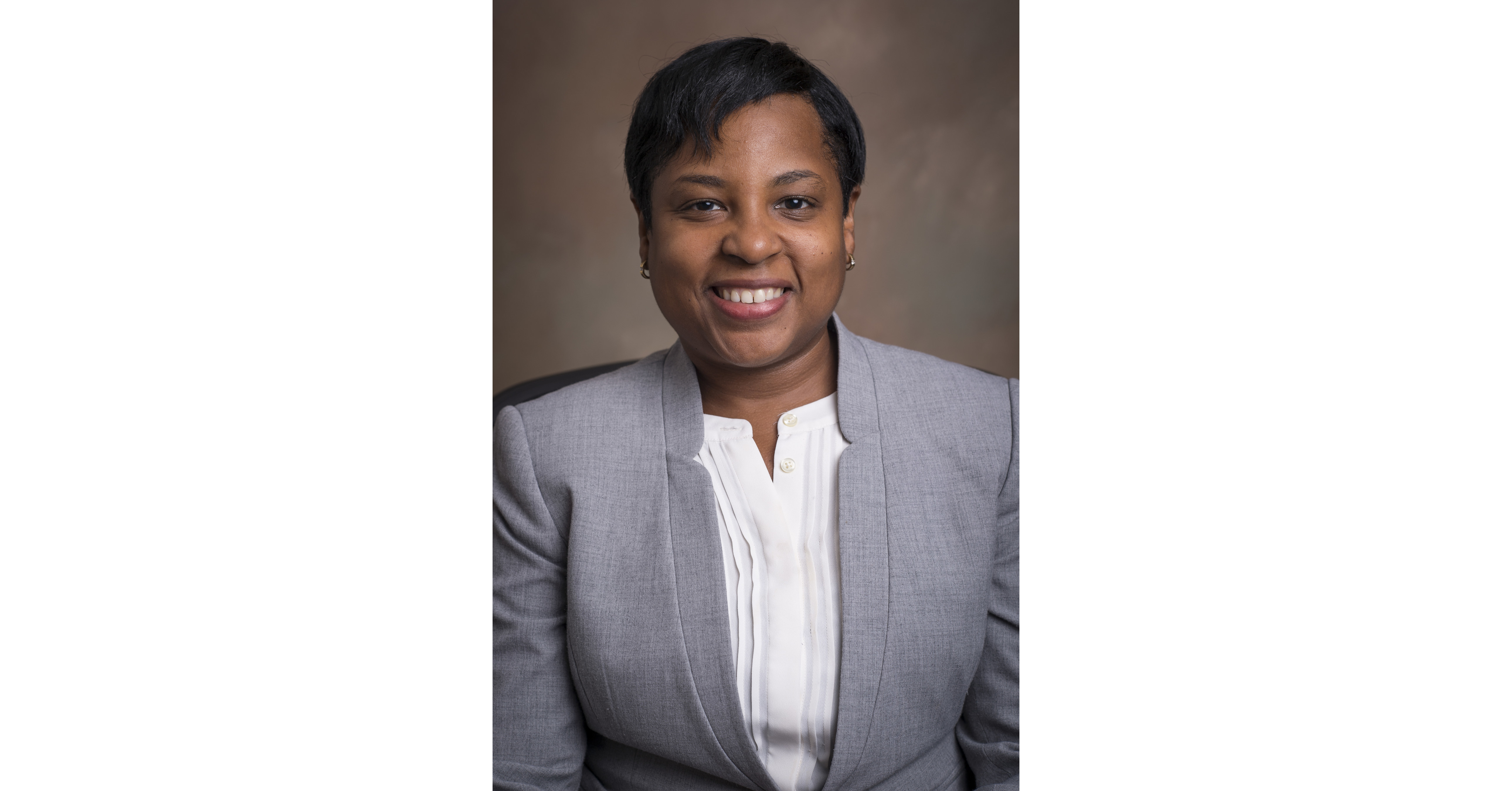 T. ROWE PRICE VICE PRESIDENT OF TRADING ANALYTICS TERESA WOODARD WINS WOMEN IN FINANCE AWARD