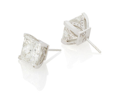 Erika Jayne Girardi’s diamond earrings. Image courtesy of John Moran Auctioneers.