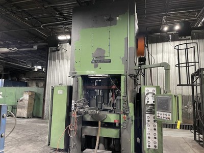 Cincinnati 400-Ton Compacting Press