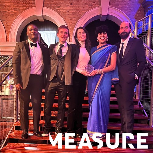 The Measure team accepts the 2022 ASC / MRS Award for Best Technology Innovation for its Retro behavioral data collection solution.