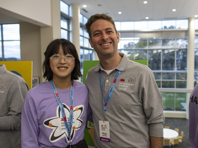 The 2022 Top Young Scientist, Leanne Fan and her 3M mentor, Dr. Ross Behling. Photo Credit: 3M and Discovery Education