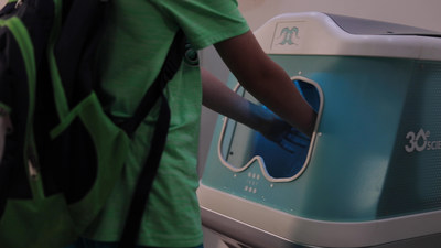 3Oe Scientific's proprietary technology was used to create Iggy™ (pictured here), a first-in-class hand hygiene device that uses a natural disinfectant and works in just 7 seconds.  When used as part of an overall approach to health and wellbeing, Iggy enhances the effectiveness of hand hygiene programs designed to reduce the risk of transmission of infectious germs.