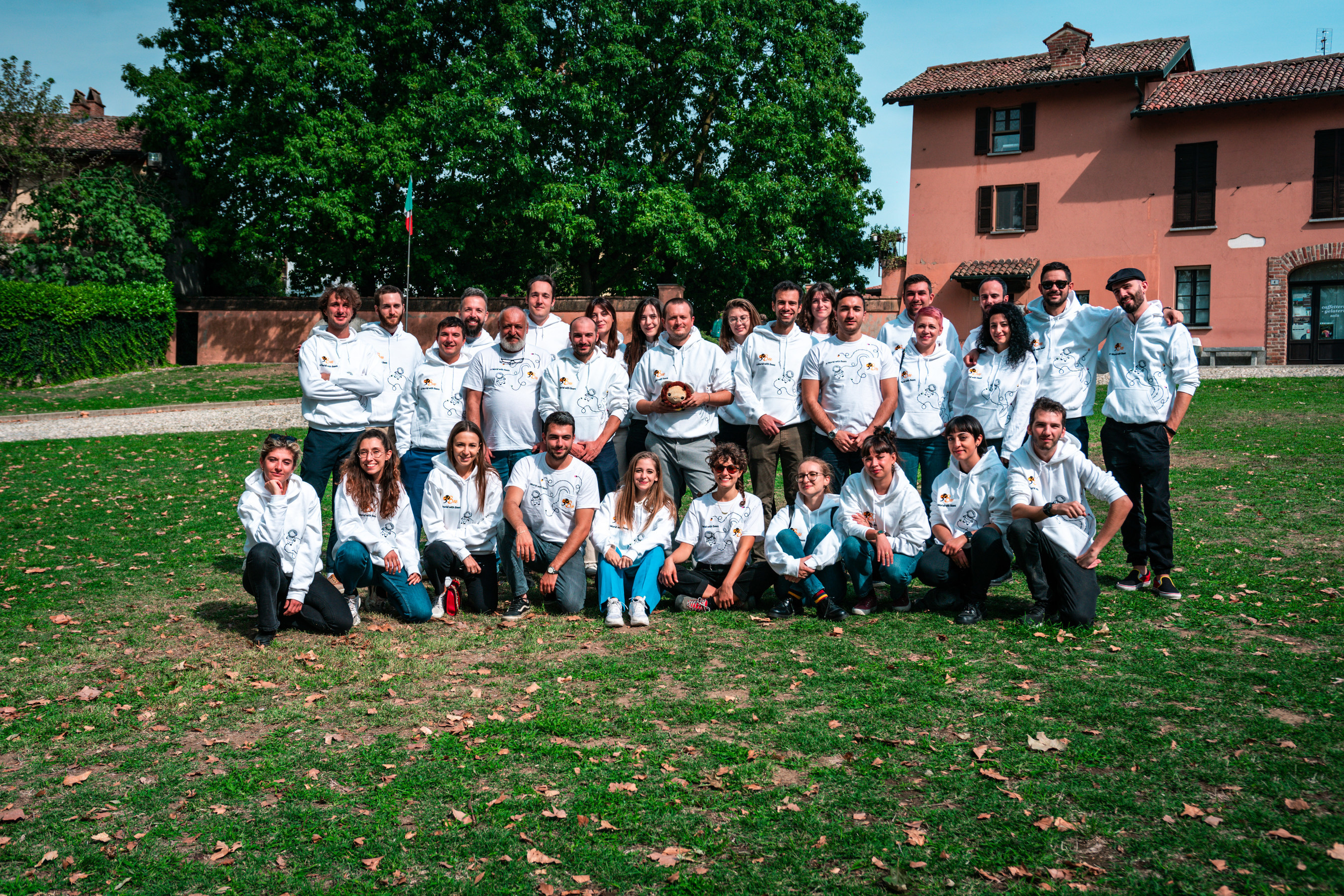 Unable to view the image, Please provide a valid URL.