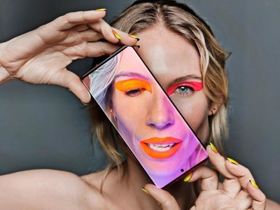 [Retrato por Rankin tomado en un PHANTOM X2 Pro 5G] (PRNewsfoto/TECNO)