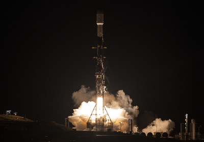 A SpaceX Falcon 9 rocket launches with the Surface Water and Ocean Topography (SWOT) spacecraft onboard, Friday, Dec. 16, 2022, from Space Launch Complex 4E at Vandenberg Space Force Base in California. Jointly developed by NASA and Centre National D'Etudes Spatiales (CNES), with contributions from the Canadian Space Agency (CSA) and United Kingdom Space Agency, SWOT is the first satellite mission that will observe nearly all water on Earth’s surface, measuring the height of water in the planet’s lakes, rivers, reservoirs, and the ocean. Credits: NASA/Keegan Barber