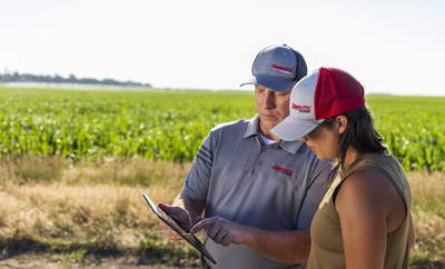 The Ceres Imaging technology will populate high-resolution images in Lindsay’s industry-leading FieldNET® platform, which enhances growers’ ability to remotely monitor, control, analyze and apply irrigation recommendations.