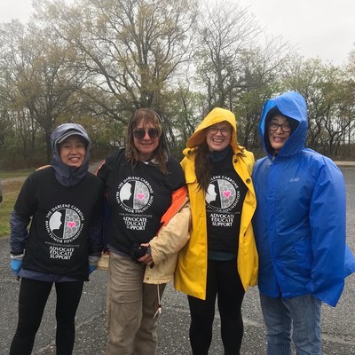 The Mills lab weathering the rain at the Darlene Carbone Brain Tumor Foundation’s 2nd Annual Walk to support glioblastoma research. Image: Darlene Carbone Brain Tumor Foundation