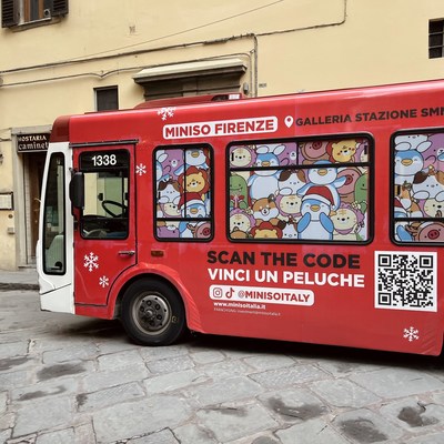 MINISO’s MINI Family-themed bus in Italy