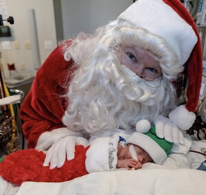 Preemie expected to be born on Christmas Eve will spend Christmas at home following visit from Santa in the hospital