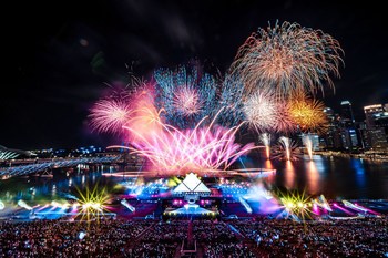 Central view of the fireworks at STAR ISLAND (PRNewsfoto/Access Communications Pte Ltd)