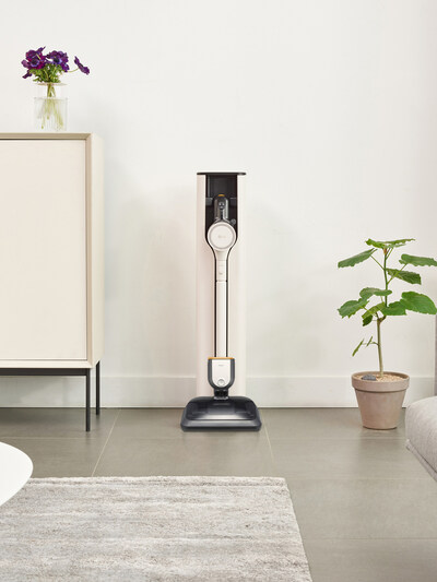 Winner of a CES 2023 Innovation Award, the new model is the company’s first cordless stick vacuum cleaner to offer steam mopping functionality.