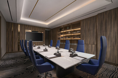 Cham - The Cham boardroom provides 12 seats for a private business gathering or an executive meeting. Featuring latest audio-visual equipment and natural lighting, your meeting will be delivered by a highly-trained team focused on understanding your needs and staging an event that is tailored to you.