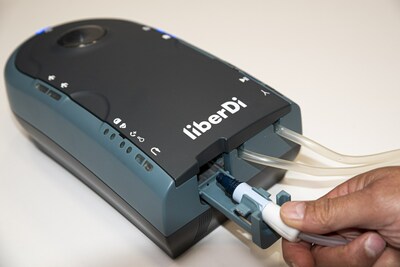 liberDi’s IDA (Intelligent Dialysis Assistant) for single automatic, home peritoneal dialysis exchange. (PRNewsfoto/liberDi)