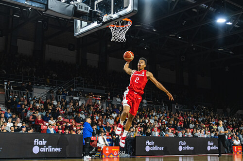 Team Canada at the FIBA Basketball World Cup Qualifiers
Photo credit: 1912 Studios (CNW Group/Flair Airlines)