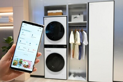 LG SHOWCASES SEAMLESS SMART HOME EXPERIENCE WITH HOME CONNECTIVITY ALLIANCE AT CES 2023 (PRNewsfoto/LG Electronics, Inc.)