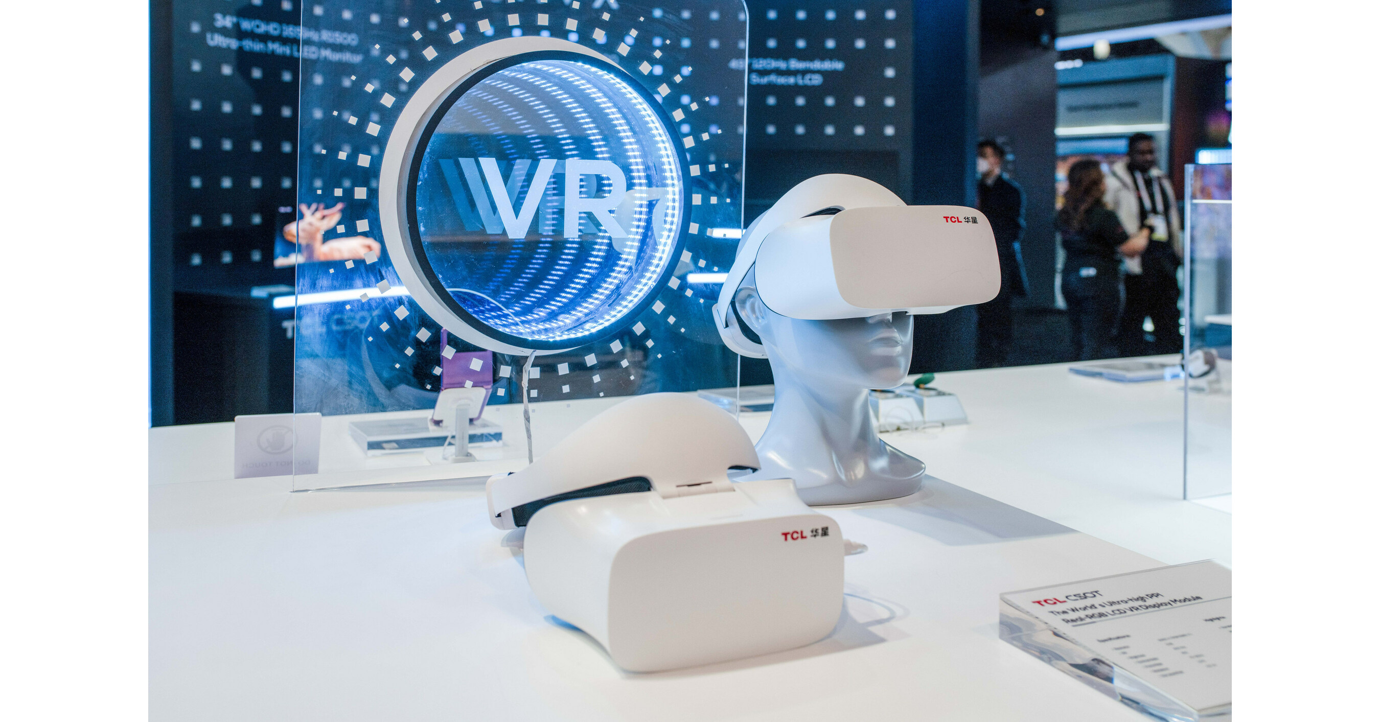 TCL CSOT Showcases Latest Display Technologies at CES 2023