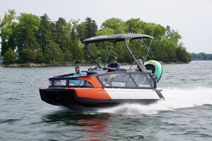 Le ponton Sea-Doo Switch nommé Bateau de l'année, la reconnaissance la plus prestigieuse de l'industrie nautique