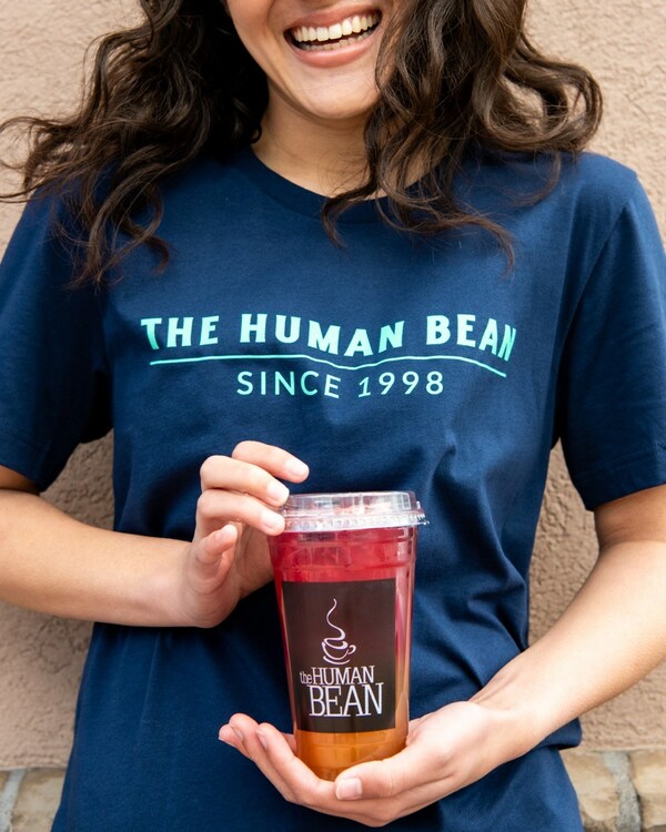 The Human Bean rompe la marca de los 100 primeros en la 44.ª clasificación anual Franchise 500 de Entrepreneur. The Human Bean rompe la marca de los 100 primeros en la 44.ª clasificación anual Franchise 500 de Entrepreneur.