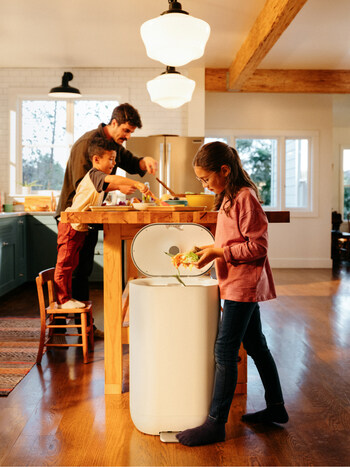 Every Mill member gets a Mill kitchen trash can that dries, shrinks and deodorizes your kitchen scraps overnight.