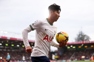 AIA Singapore appoints Tottenham Hotspur player, Heung-min Son, as its first Singapore brand ambassador (PRNewsfoto/AIA Singapore)