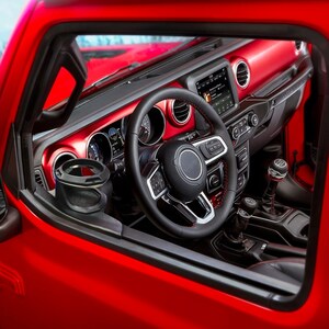 SEIKOSANGYO CO., LTD. Releases Cup Holders, Front-Seat Map Lights, and Keyhole Covers Exclusively Designed for Jeep Wrangler and Jeep Gladiator Models in the US Under the AZUTO Brand