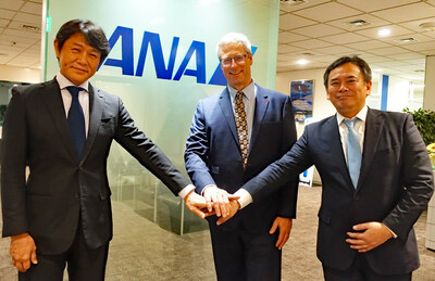 Hidekazu Yoshida, Vice President, Procurement, ANA; Matt Murdock, CEO of Raven SR; Tsuyoshi Matsumoto, General Manager, ITOCHU