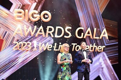 Pamela Oei (E) e Hossan Leong (D), apresentadores da BIGO Awards Gala 2023 (PRNewsfoto/BIGO)