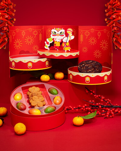 Prosperous Lion Dance Gift Box
Image: Dang Wen Li by Dominique Ansel (CNW Group/Hong Kong Tourism Board)