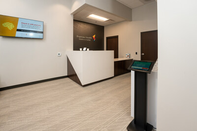 The greeting room of the Northbrook, Illinois nearsite wellness center which offers comprehensive, personalized care designed to help people improve their health. This wellness center offers primary care services, including preventive exams, biometric screenings, acute and urgent care, specialist and referral management, and women’s health.