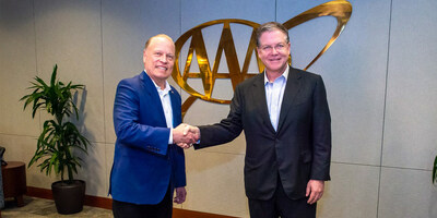 AAA President and CEO Marshall Doney with Hertz CEO Stephen Scherr.