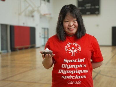 Tim Hortons launching Special Olympics Donut on Feb. 3 through Feb. 5 with 100% of proceeds being donated to Special Olympics Canada (CNW Group/Tim Hortons)