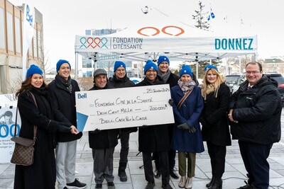 Un don de 200 000 dollars a été remis à la Fondation Cité de la Santé, Laval (Groupe CNW/Bell Cause pour la cause)
