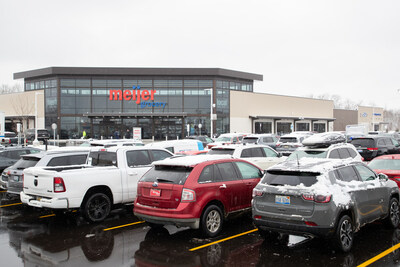 Meijer opened its first two Meijer Grocery stores in Lake Orion and Macomb Township today, offering Metro Detroit customers a new way to shop the Michigan retailer known for pioneering the one-stop shopping concept.