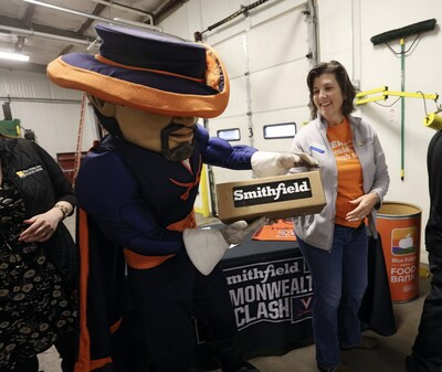 As a sponsor of the Commonwealth Clash rivalry games, Smithfield joined forces with University of Virginia and Virginia Tech to provide a protein donation to Blue Ridge Area Food Bank to help alleviate hunger in Central and Western Virginia.