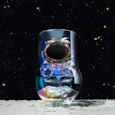 The new officially licensed Astronaut Glasses feature a double walled design in the shape of an astronaut inside the glass. These colorful iridescent glasses prominently feature the NASA symbol and Artemis badge on the astronaut’s suit, making them a one-of-a-kind glass that is the perfect piece to add to any space explorer’s collection.