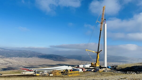 China's Largest Exported Telescopic Crane, XCMG XCC2000, Completes Its First Assignment in Europe.