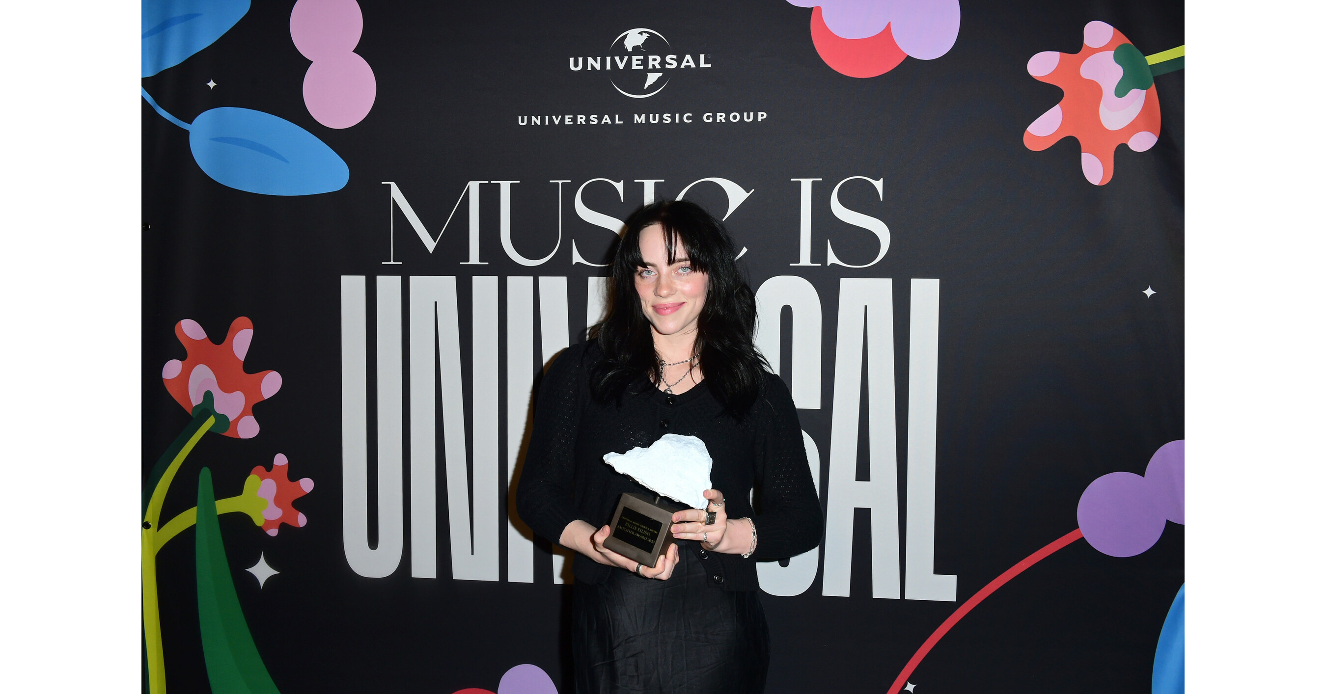 universal-music-group-expands-partnership-with-reverb-during-music-s