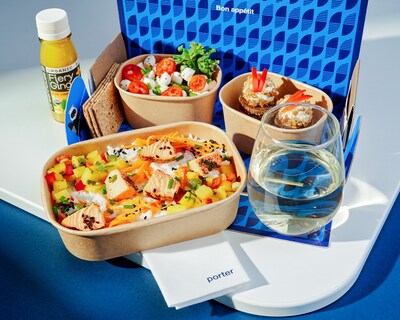 Des repas frais et sains, des cocktails prmlangs et des collations supplmentaires sont proposs au menu. (Groupe CNW/Porter Airlines Inc.)
