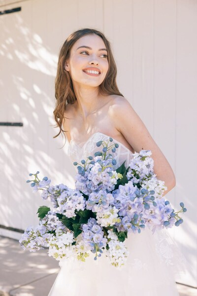 David's Bridal has teamed up with Something Borrowed Blooms to deliver premium-quality silk florals to the modern couple. David's Bridal has teamed up with Something Borrowed Blooms to deliver premium-quality silk florals to the modern couple.