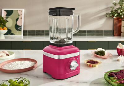 KITCHENAID® ANNOUNCES HIBISCUS AS 2023 COLOUR OF THE YEAR, MADE TO ATTRACT MAKERS (CNW Group/KitchenAid Canada)