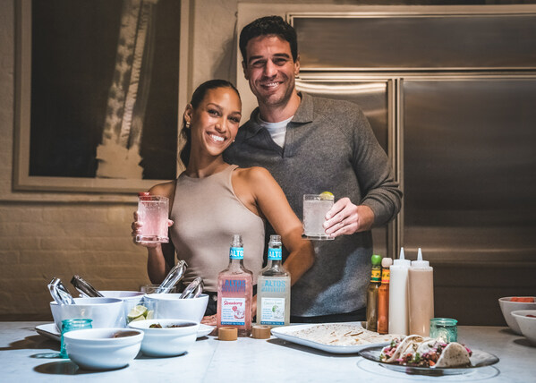 Inspired by Altos’ new Ready-to-Serve Strawberry and Classic Lime Margarita, Joe Amabile and Serena Pitt release a collection of “Date Night Guides” to minimize decision-making so that couples can focus on what matters most: each other. 

Photo Courtesy of Joanna Lin for Altos Tequila
