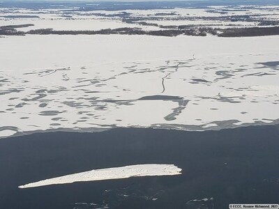 FR: Couvert de glace, Lac Saint-Pierre, Secteur Louiseville (Groupe CNW/Garde ctire canadienne, rgion du Centre)