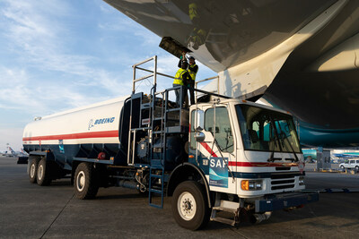Boeing has agreements to purchase 5.6 million gallons (21.2 million liters) of blended sustainable aviation fuel (SAF) produced by Neste, the world’s leading SAF producer, to support its U.S. commercial operations through 2023.