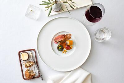 Elegant dining : TRAVEL/FOOD