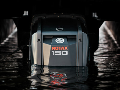 Groundbreaking Rotax® S, the world’s first outboard engine featuring Stealth® Technology. (CNW Group/BRP Inc.)